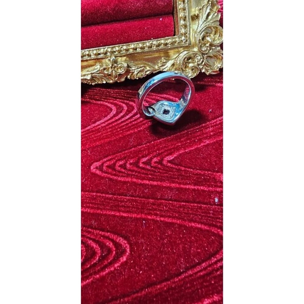 Ring silver tone with rhinestones
